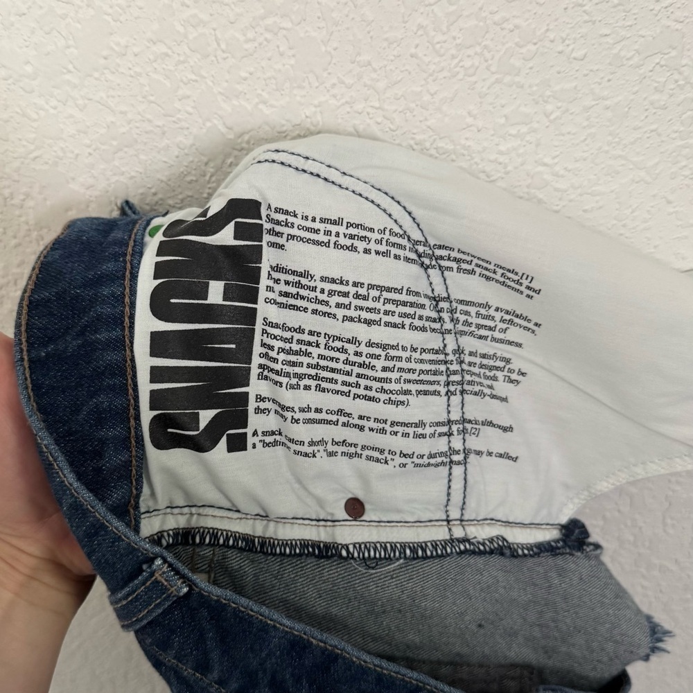 Mother SNACKS! The Fun Dip Micro Cut Mini Denim Jean Skirt in Cold Brew Size 25 - Picture 12 of 15